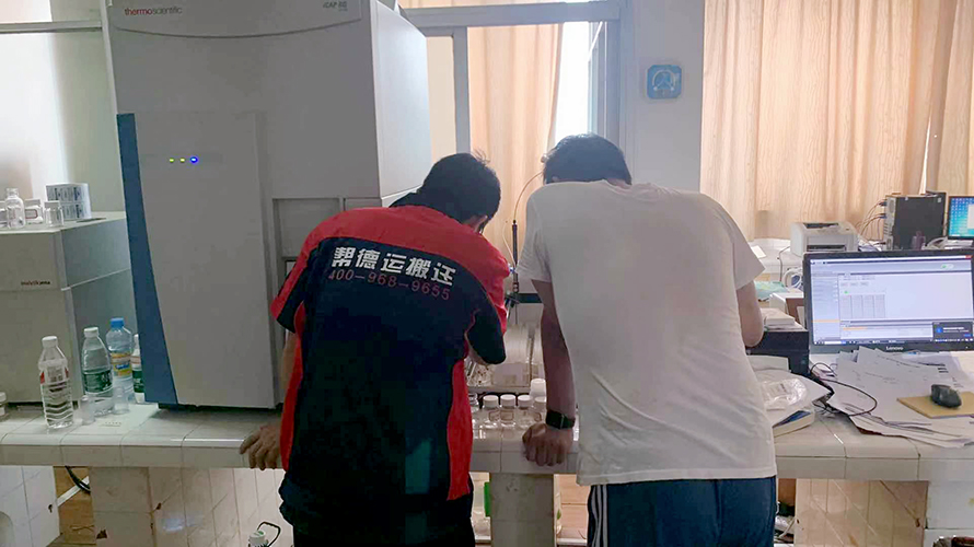 精密設(shè)備長(zhǎng)途搬運(yùn)